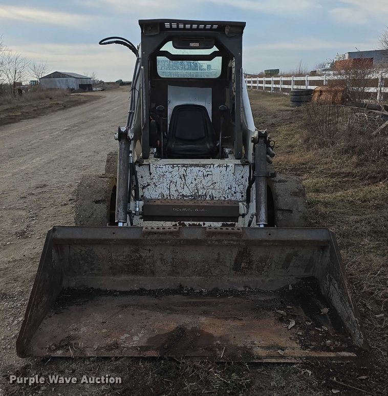 image for item FI0737 1998 Bobcat 873 skid steer loader