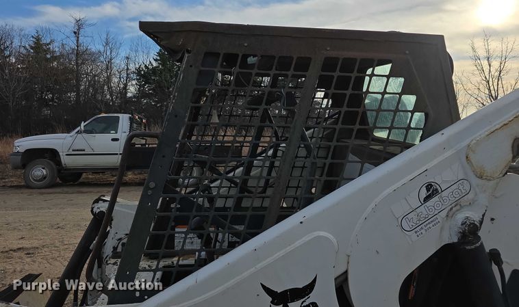 image for item FI0737 1998 Bobcat 873 skid steer loader