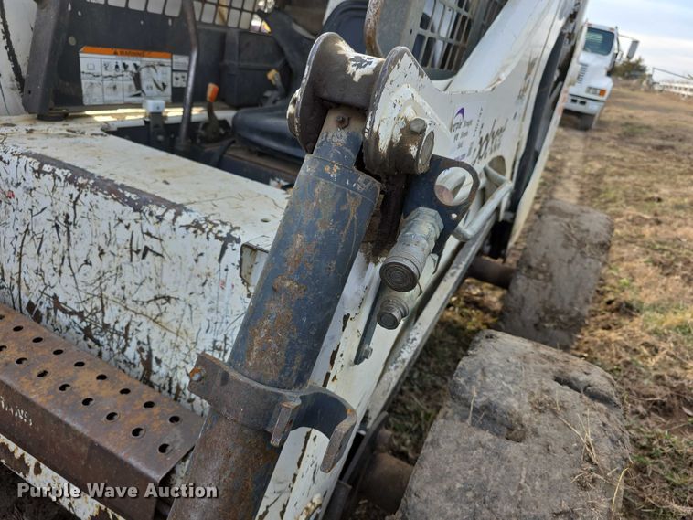 image for item FI0737 1998 Bobcat 873 skid steer loader