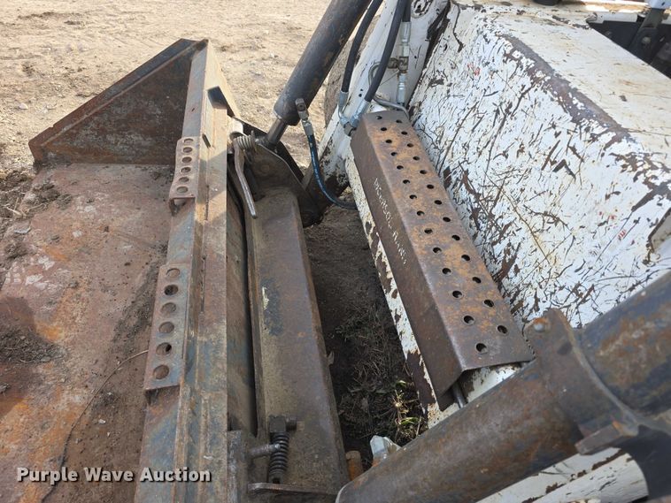 image for item FI0737 1998 Bobcat 873 skid steer loader