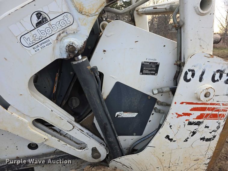 image for item FI0737 1998 Bobcat 873 skid steer loader