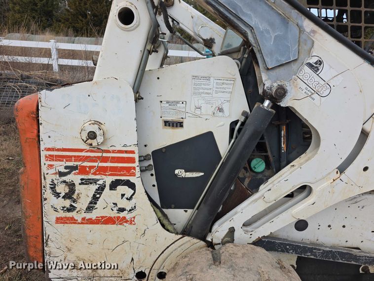 image for item FI0737 1998 Bobcat 873 skid steer loader