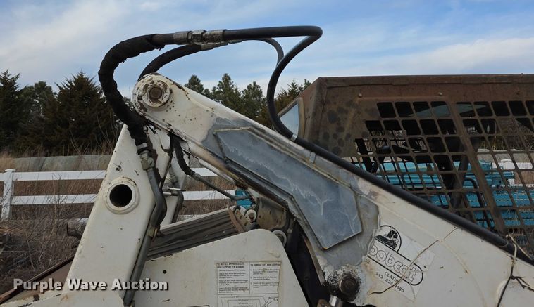 image for item FI0737 1998 Bobcat 873 skid steer loader