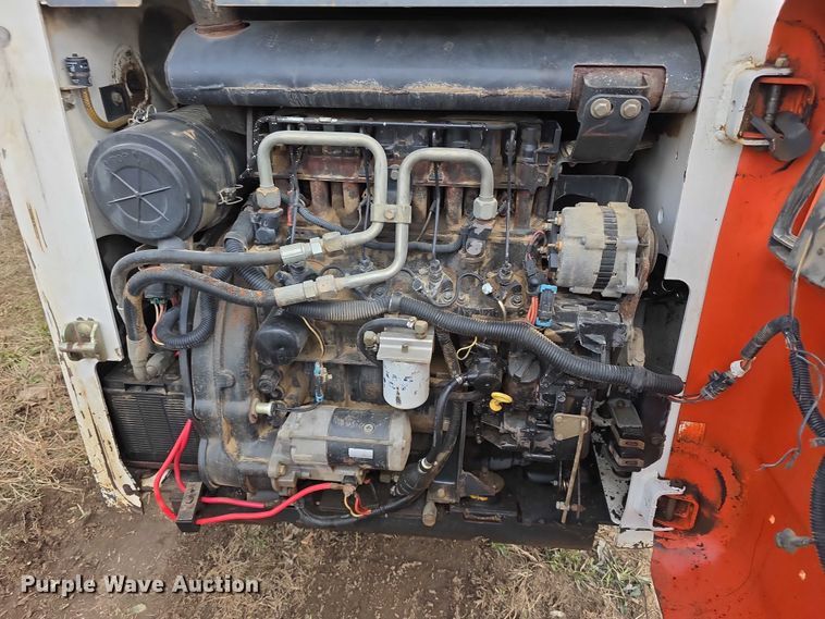 image for item FI0737 1998 Bobcat 873 skid steer loader