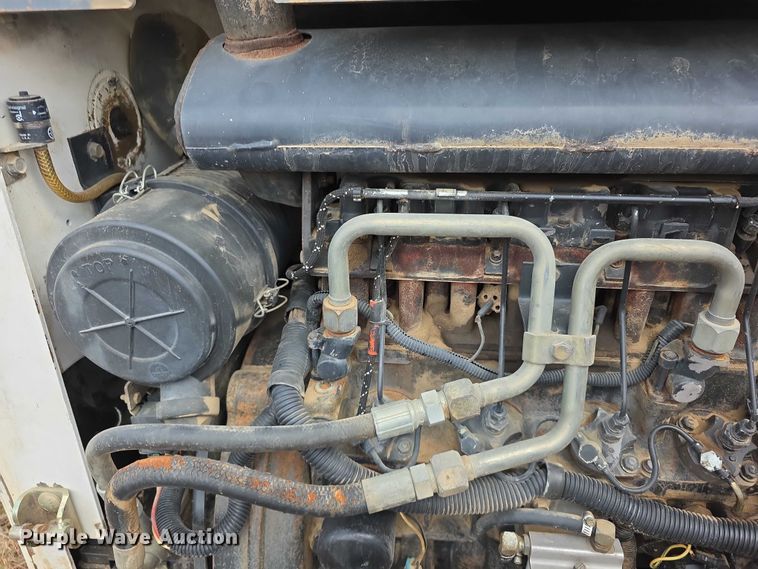 image for item FI0737 1998 Bobcat 873 skid steer loader