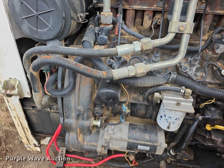 image for item FI0737 1998 Bobcat 873 skid steer loader