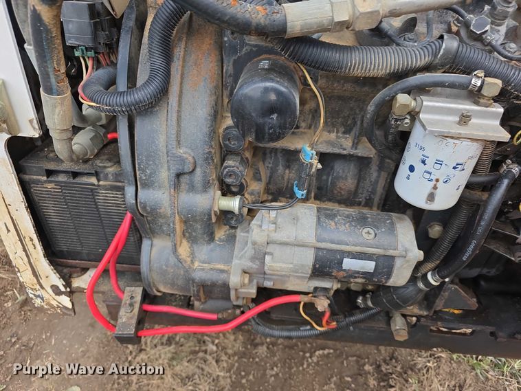 image for item FI0737 1998 Bobcat 873 skid steer loader