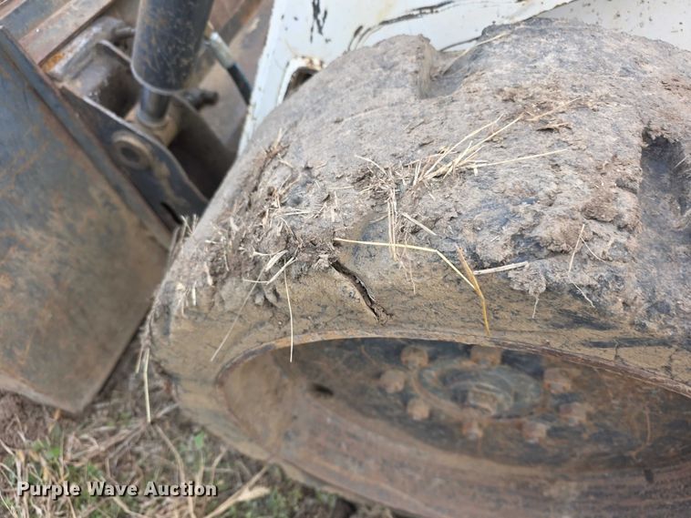 image for item FI0737 1998 Bobcat 873 skid steer loader