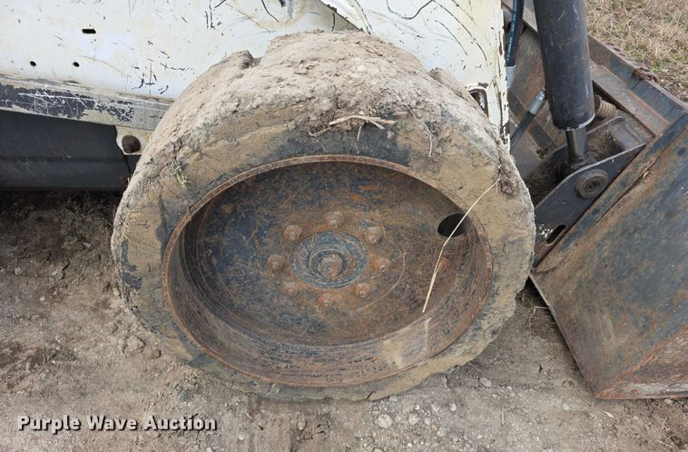 image for item FI0737 1998 Bobcat 873 skid steer loader