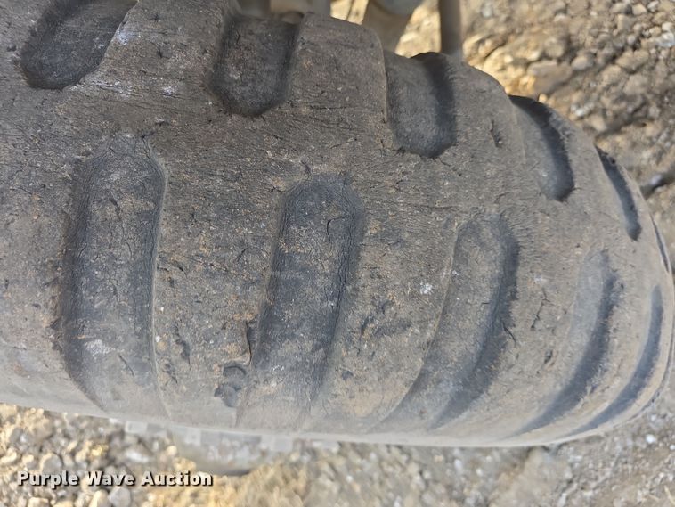 image for item FI0748 1972 American M813 flatbed truck