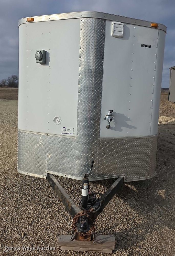 image for item FI0758 2014 Arising 714VTRW food trailer