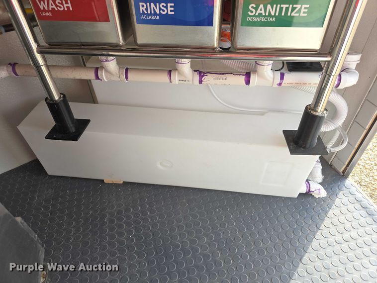 image for item FI0758 2014 Arising 714VTRW food trailer