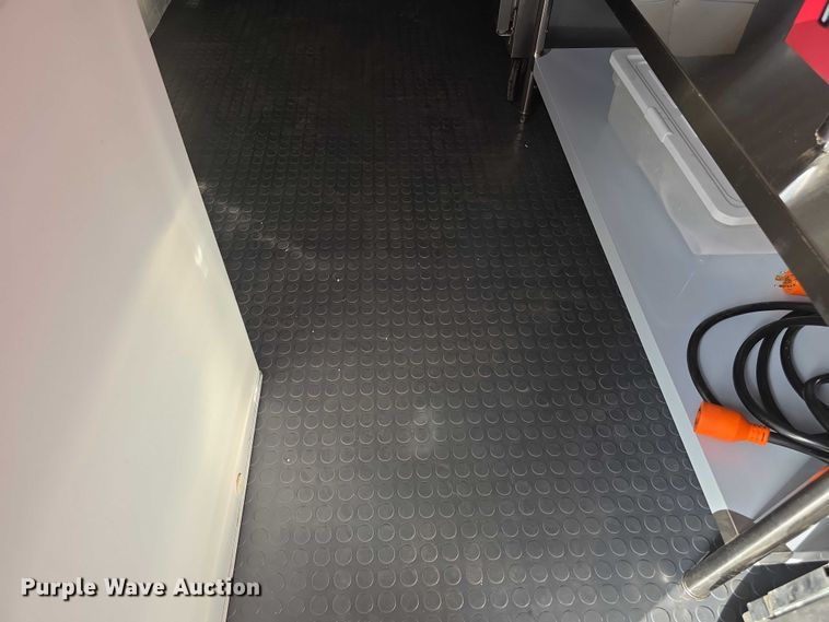 image for item FI0758 2014 Arising 714VTRW food trailer