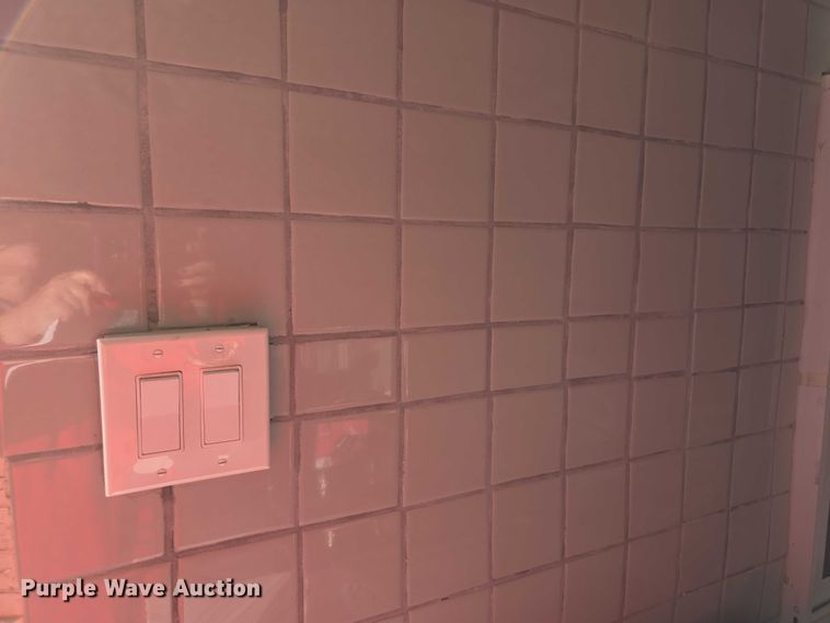 image for item FI0758 2014 Arising 714VTRW food trailer