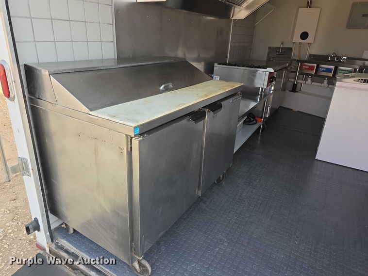 image for item FI0758 2014 Arising 714VTRW food trailer