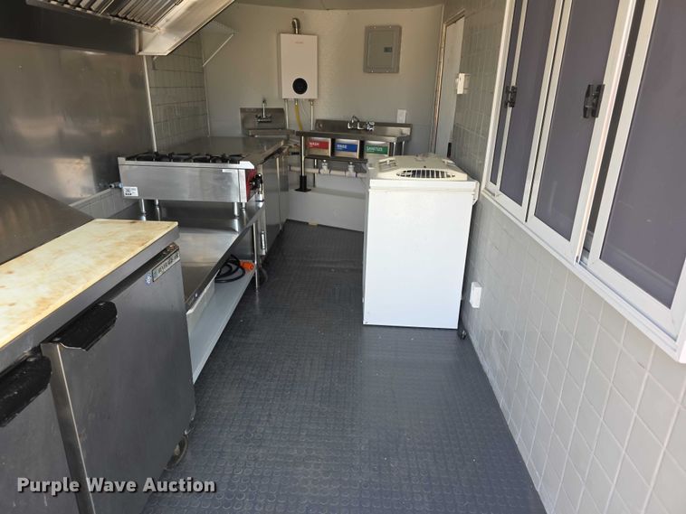 image for item FI0758 2014 Arising 714VTRW food trailer