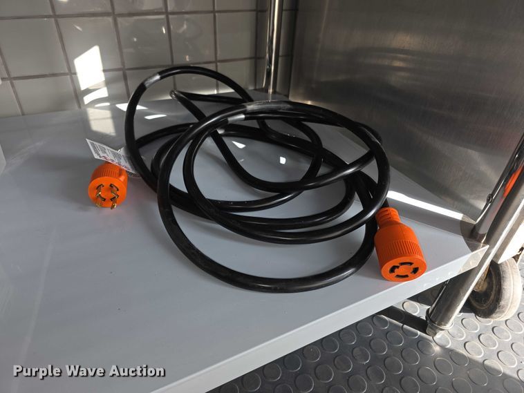 image for item FI0758 2014 Arising 714VTRW food trailer