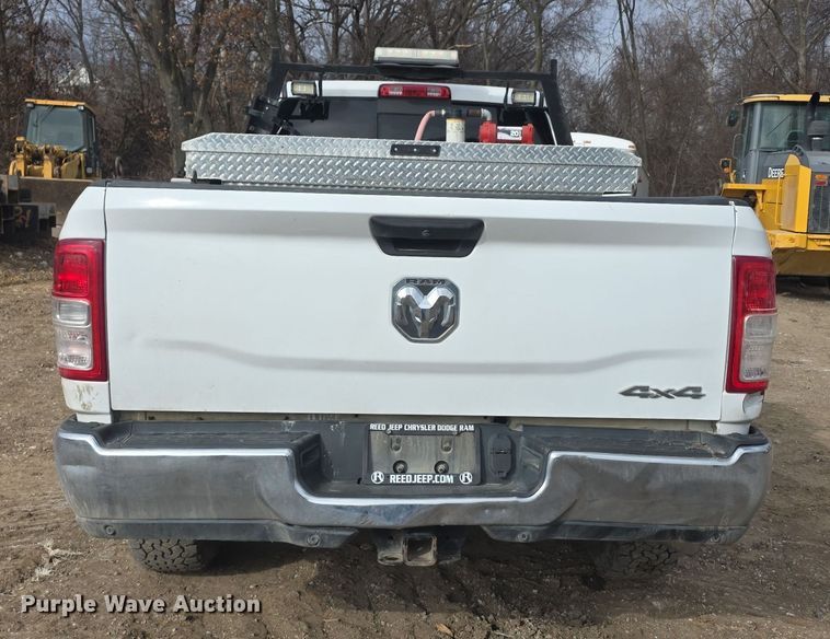 image for item FI0811 2021 RAM 2500 Crew Cab pickup truck