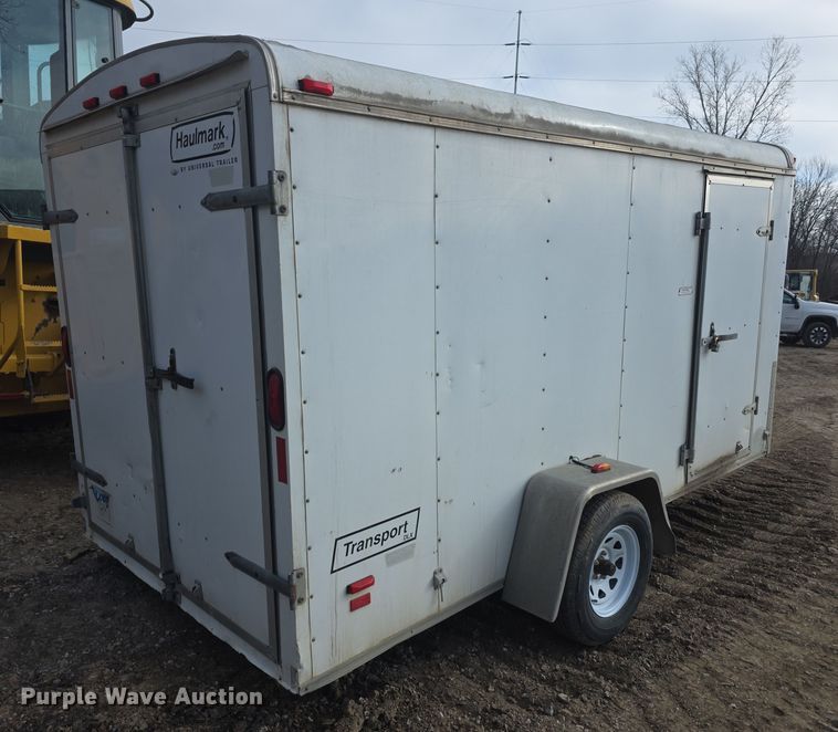 image for item FI0814 2004 Haulmark Transport DLX enclosed cargo trailer
