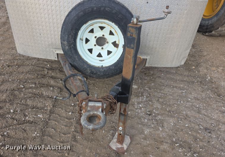 image for item FI0814 2004 Haulmark Transport DLX enclosed cargo trailer