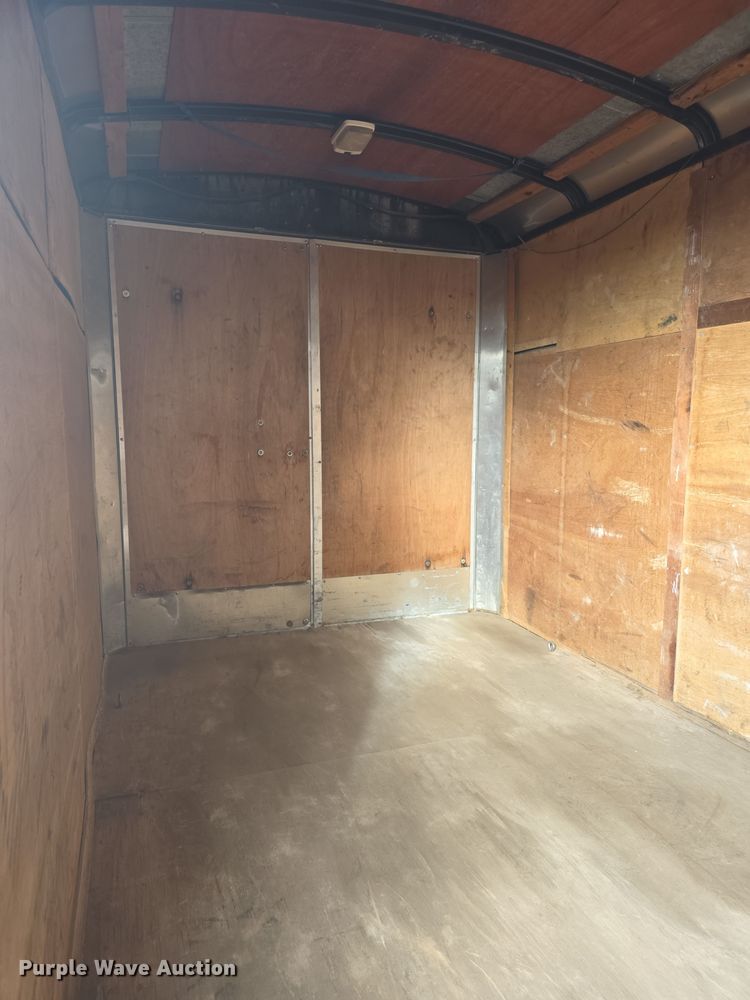 image for item FI0814 2004 Haulmark Transport DLX enclosed cargo trailer