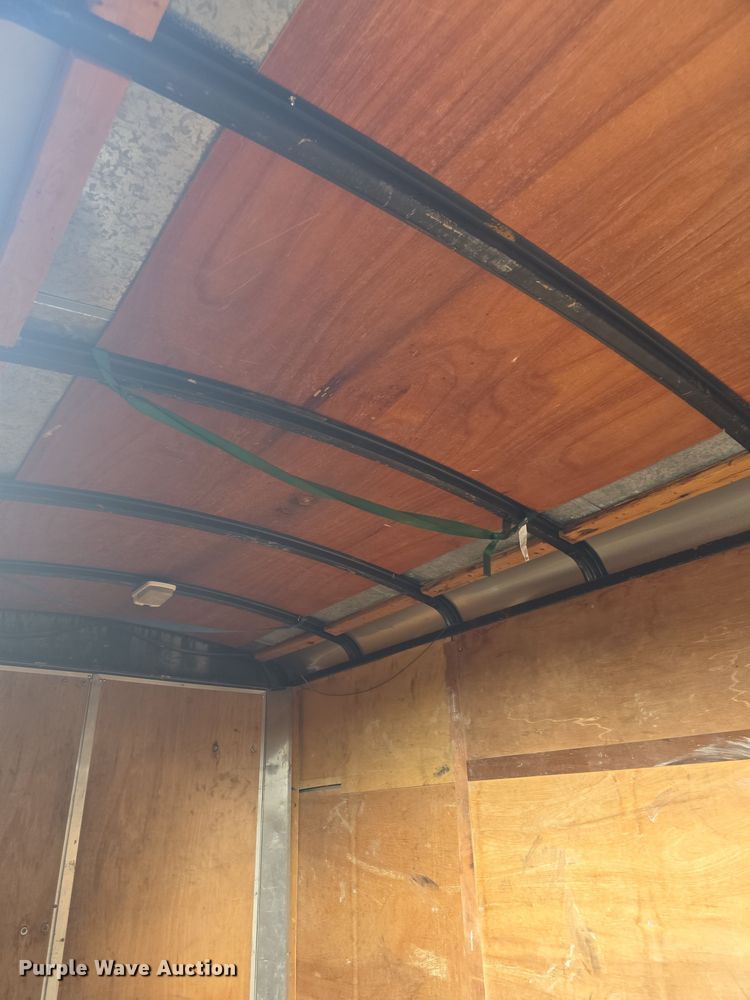 image for item FI0814 2004 Haulmark Transport DLX enclosed cargo trailer