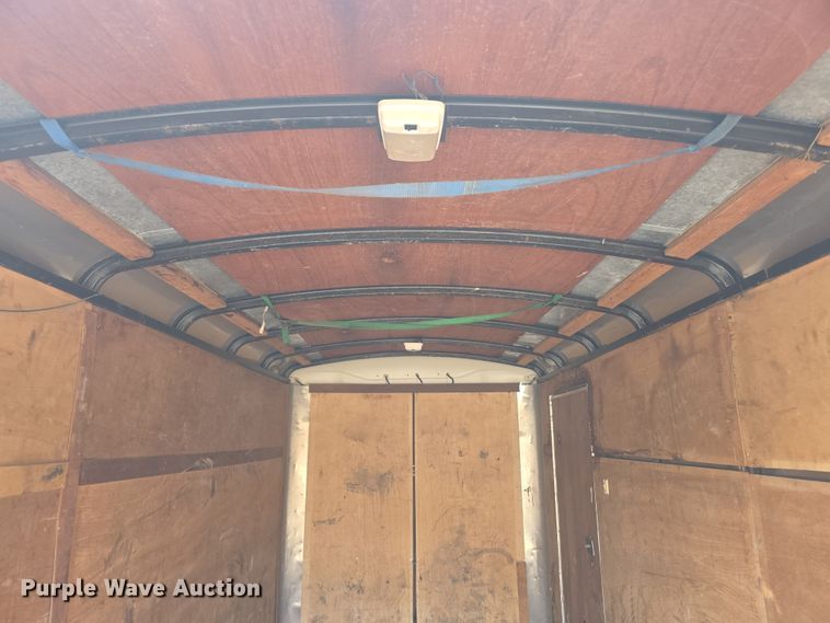 image for item FI0814 2004 Haulmark Transport DLX enclosed cargo trailer