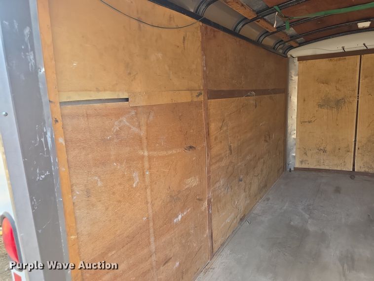 image for item FI0814 2004 Haulmark Transport DLX enclosed cargo trailer