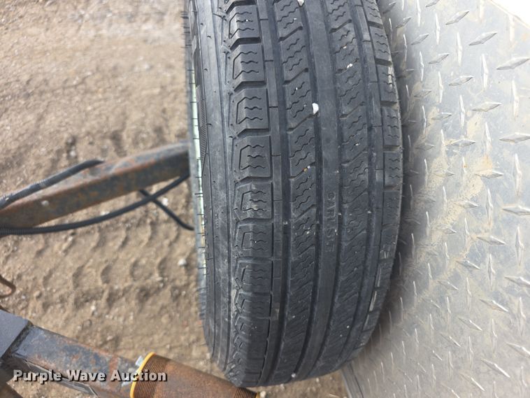 image for item FI0814 2004 Haulmark Transport DLX enclosed cargo trailer