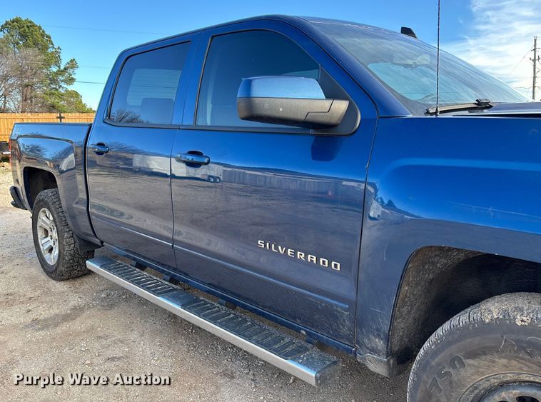 image for item FI1606 2015 Chevrolet Silverado 1500 Crew Cab pickup truck