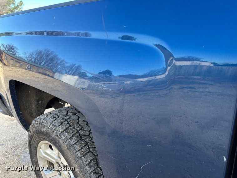 image for item FI1606 2015 Chevrolet Silverado 1500 Crew Cab pickup truck