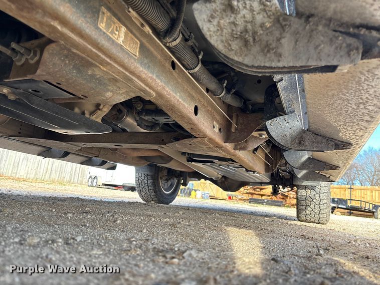 image for item FI1606 2015 Chevrolet Silverado 1500 Crew Cab pickup truck