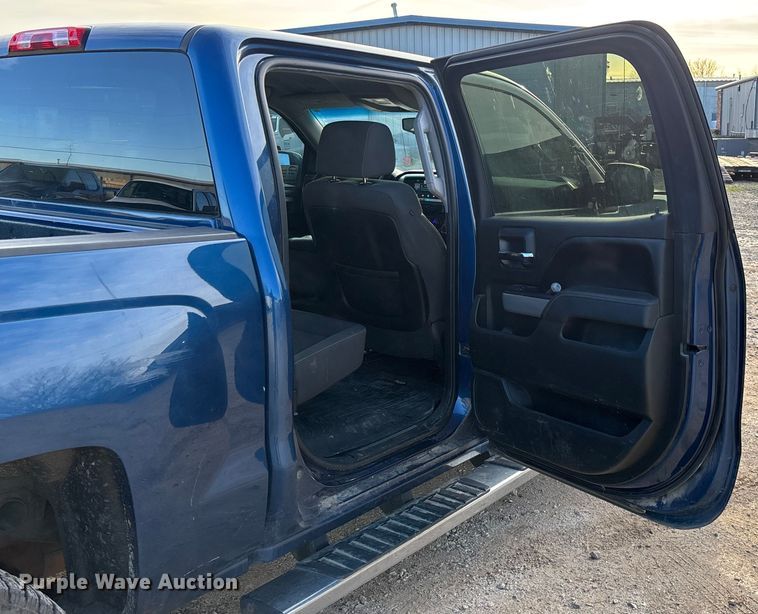 image for item FI1606 2015 Chevrolet Silverado 1500 Crew Cab pickup truck