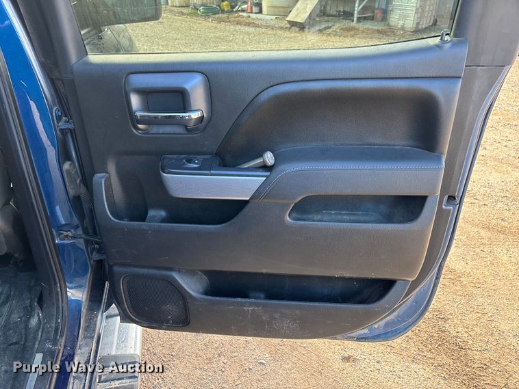 image for item FI1606 2015 Chevrolet Silverado 1500 Crew Cab pickup truck