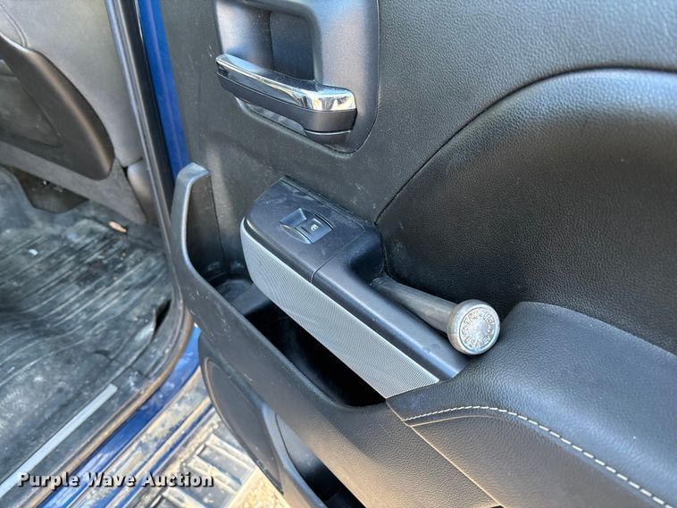 image for item FI1606 2015 Chevrolet Silverado 1500 Crew Cab pickup truck