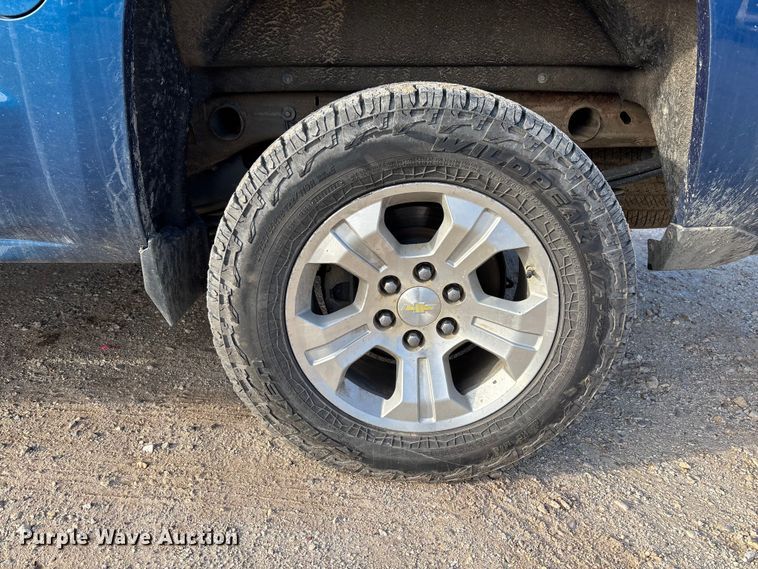 image for item FI1606 2015 Chevrolet Silverado 1500 Crew Cab pickup truck