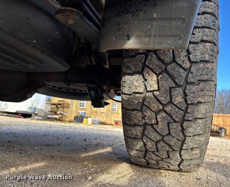 image for item FI1606 2015 Chevrolet Silverado 1500 Crew Cab pickup truck