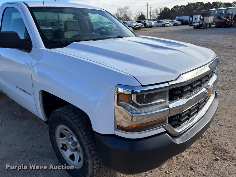 image for item FI1607 2018 Chevrolet Silverado 1500 pickup truck
