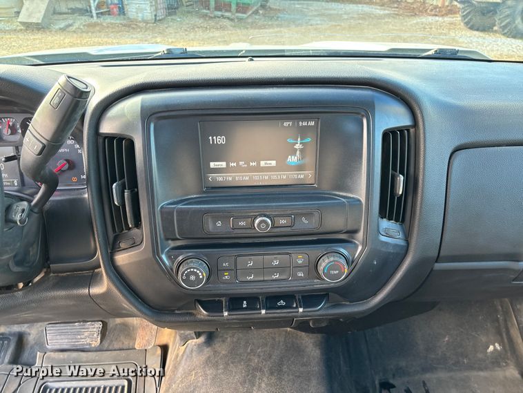 image for item FI1607 2018 Chevrolet Silverado 1500 pickup truck