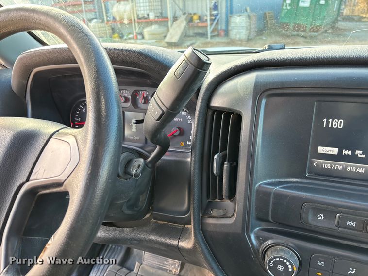 image for item FI1607 2018 Chevrolet Silverado 1500 pickup truck