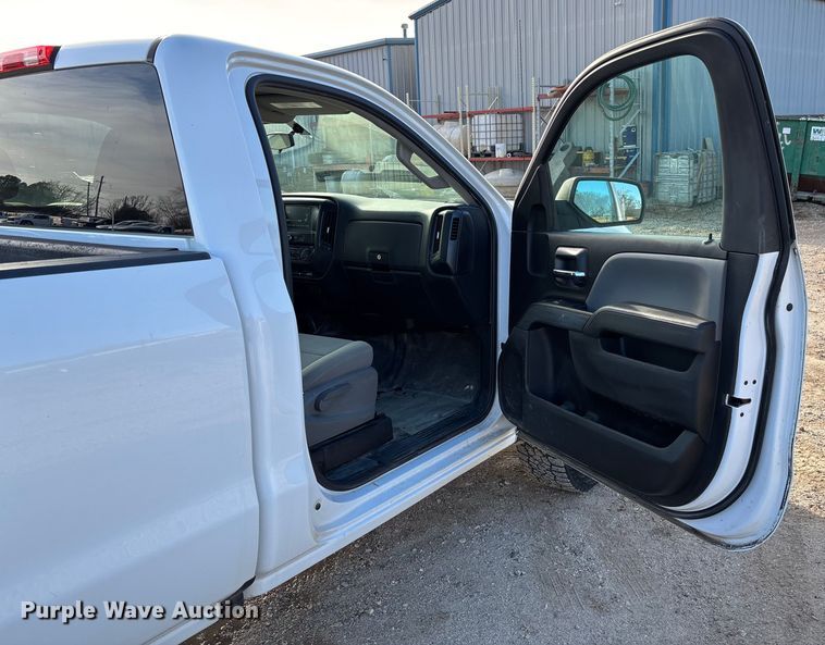 image for item FI1607 2018 Chevrolet Silverado 1500 pickup truck