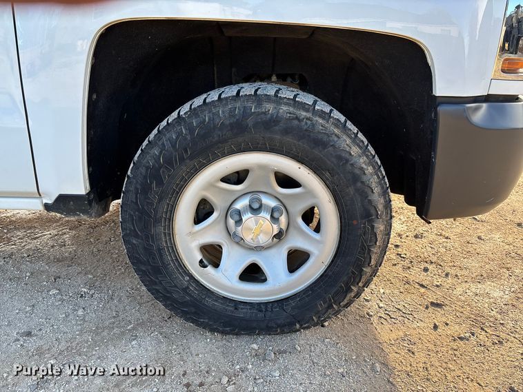 image for item FI1607 2018 Chevrolet Silverado 1500 pickup truck