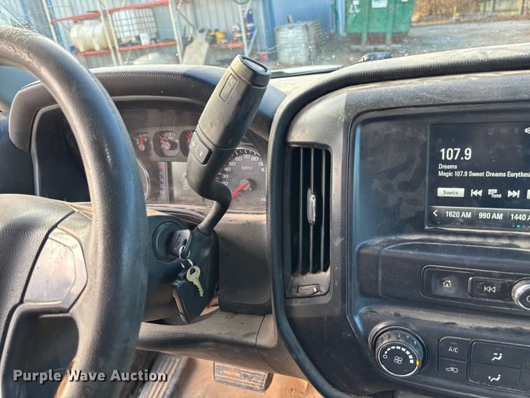 image for item FI1608 2016 Chevrolet Silverado 1500 pickup truck