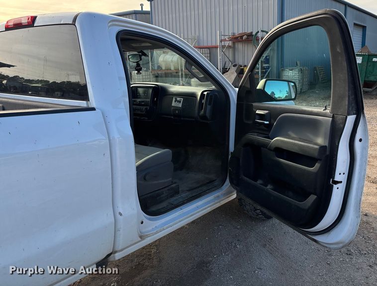 image for item FI1608 2016 Chevrolet Silverado 1500 pickup truck