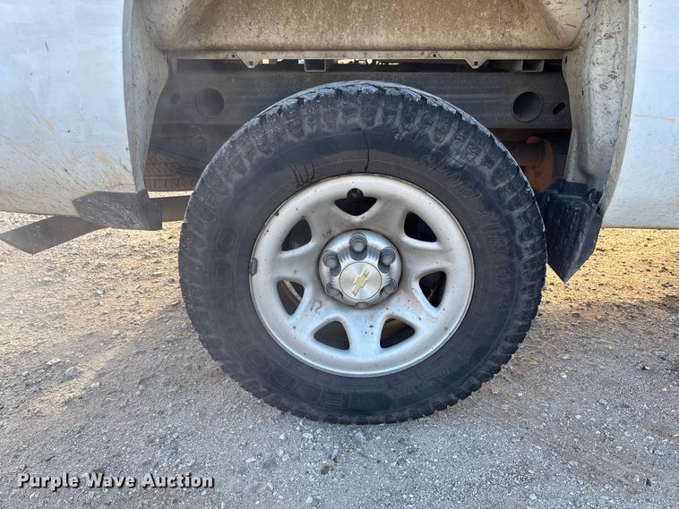 image for item FI1608 2016 Chevrolet Silverado 1500 pickup truck