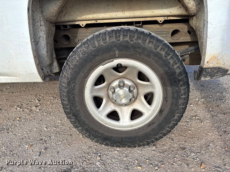 image for item FI1608 2016 Chevrolet Silverado 1500 pickup truck