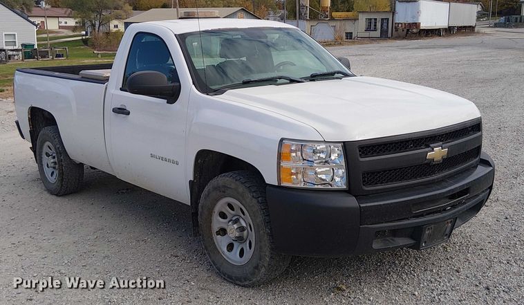 image for item FK0529 2011 Chevrolet Silverado 1500 pickup truck