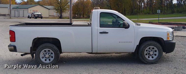 image for item FK0529 2011 Chevrolet Silverado 1500 pickup truck