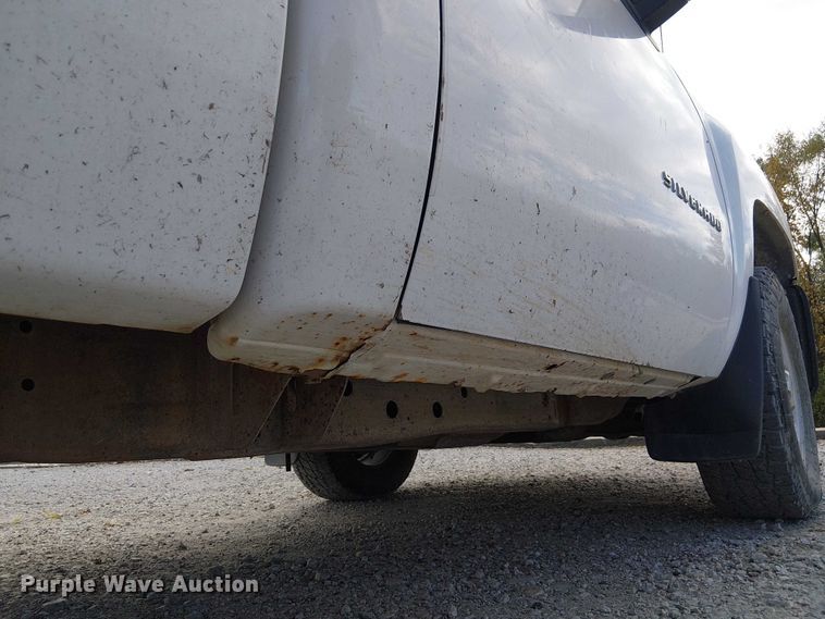 image for item FK0529 2011 Chevrolet Silverado 1500 pickup truck