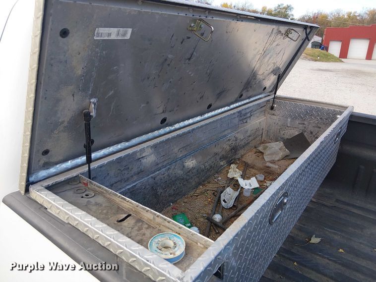 image for item FK0529 2011 Chevrolet Silverado 1500 pickup truck